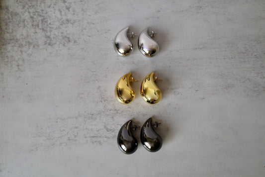 THE DREAM DROP EARRINGS